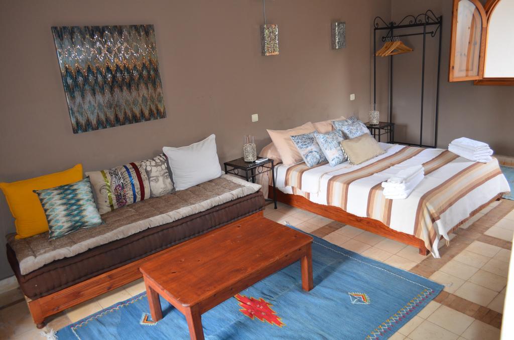 Casa Naima Hotel Ida Ougourd Bagian luar foto
