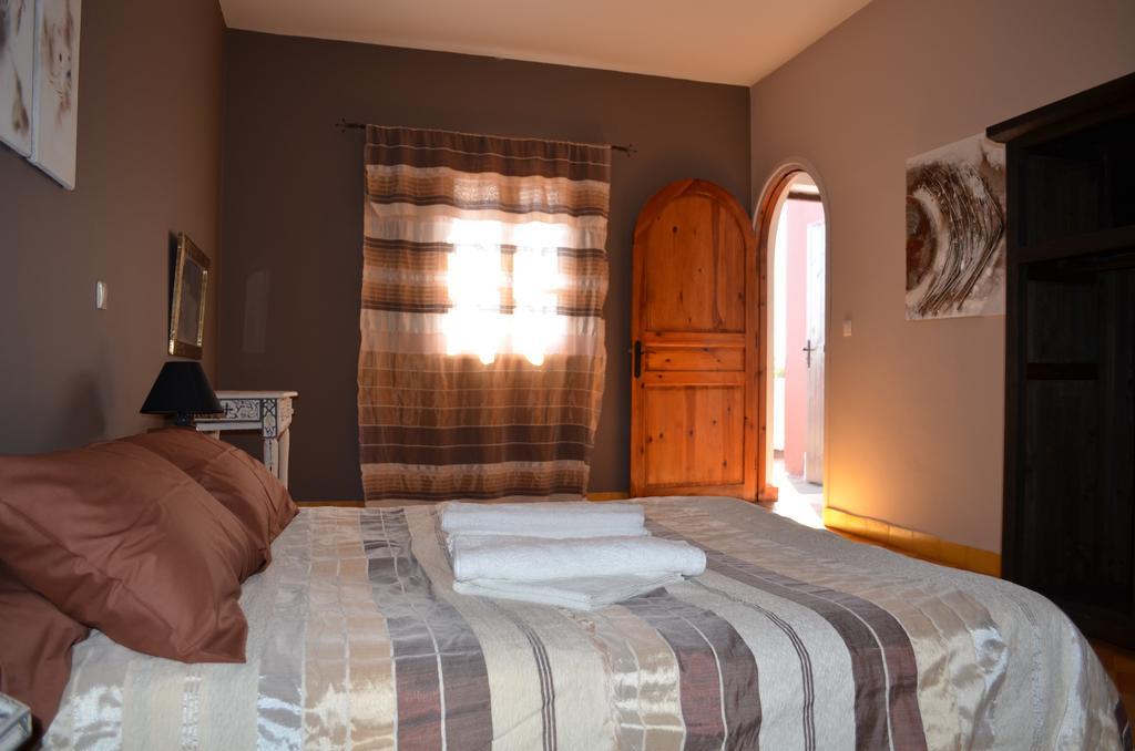 Casa Naima Hotel Ida Ougourd Bagian luar foto